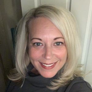 Meet your Posher, Joni